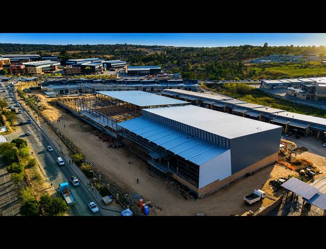 4,794M² WAREHOUSE TO LET IN NORTH RIDING